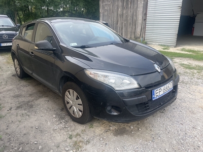 Renault Megane III 1,6i+Gaz.Uszkodzony jak na zdjęciach.1 właściciel.Doinwestowan