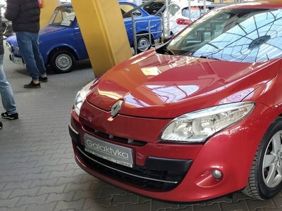 Renault Megane III Hatchback 1.4 16v TCe 130KM 2011