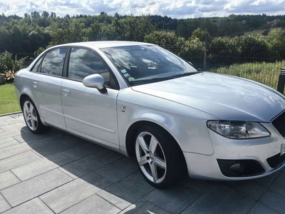 Seat Exeo Sedan 2.0 TDI CR DPF 143KM 2011