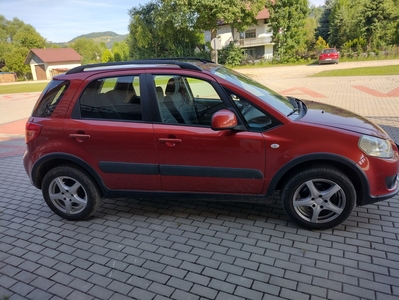 Suzuki SX4 I Sprzedam Suzuki SX4 4x4 wersja premium