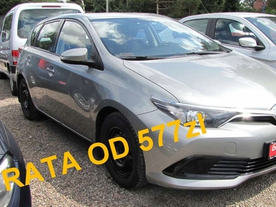 Toyota Auris II Hatchback 5d Facelifting 1.33 Dual VVT-i 99KM 2016