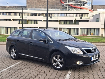 Toyota Avensis III *1.8VVT-i* benzyna* BDB stan* wersja SOL*