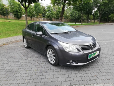 Toyota Avensis III 2.0 16V Aut.//Skóra //Navi//Kamera