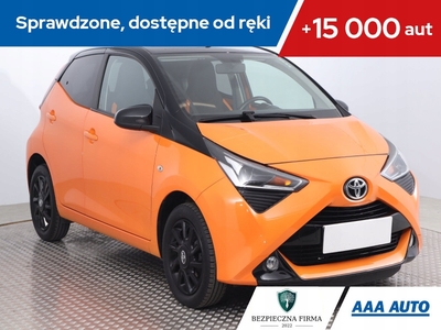 Toyota Aygo II Hatchback 3d Facelifting 1.0 VVT-i 72KM 2019