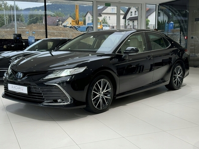 Toyota Camry IX 2.5 Hybrid Dynamic Force 218KM 2021