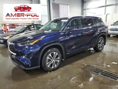 Toyota Highlander III 2022