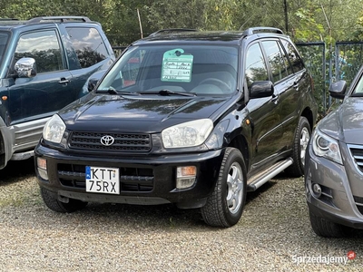 Toyota rav 4 2.0 benz