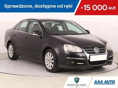 Volkswagen Jetta V 1.6 TDI-CR 105KM 2010