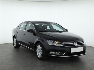 Volkswagen Passat B7 , Salon Polska, Klimatronic, Tempomat, Parktronic