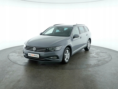 Volkswagen Passat B8 Variant Facelifting 2.0 TDI SCR 150KM 2022