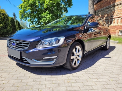 Volvo V60 I Kombi Facelifting 2.0 D4 DRIVE-E 190KM 2018