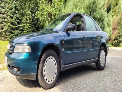 Audi A4**1.6 Benzyna**Bez Korozji**Climatronic **Opłaty Czerwiec 2024r