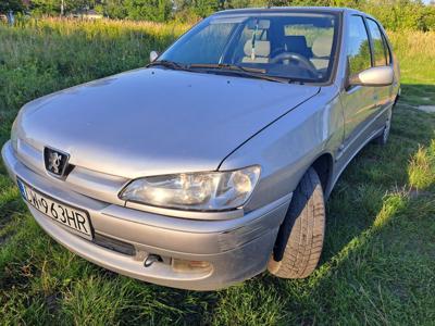 Funkcjonalny I oszczędny Peugeot 306 1,4 benzyna