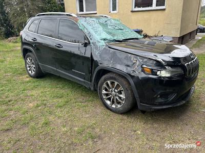 Jeep cherokee 2021 3.2 V6 272km