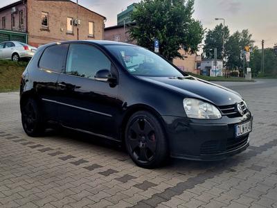 VW Golf 5 rok 2004