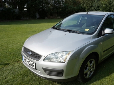 Ford Focus II Hatchback 5d 1.8 Duratec Flexifuel 125KM 2007