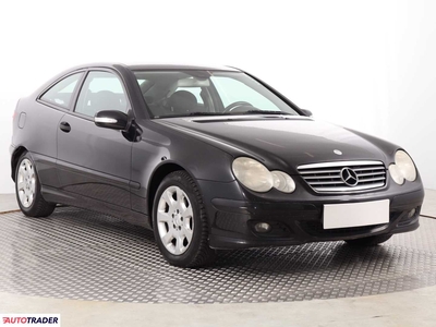 Mercedes C-klasa 1.8 140 KM 2006r. (Piaseczno)