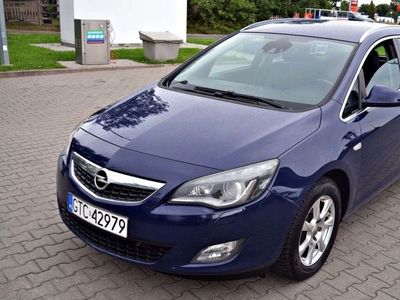 Opel Astra J Sports Tourer 2.0 CDTI ECOTEC 160KM 2011