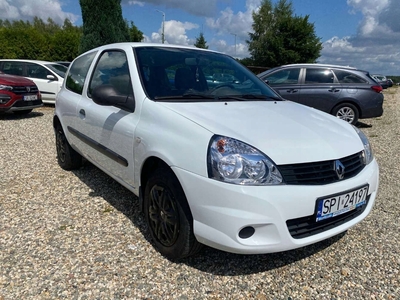 Renault Clio III Grandtour Phase II 1.2 16v 75KM 2012