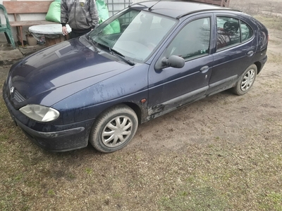 Renault Megane I Hatchback 1.4 i 16V 95KM 1999