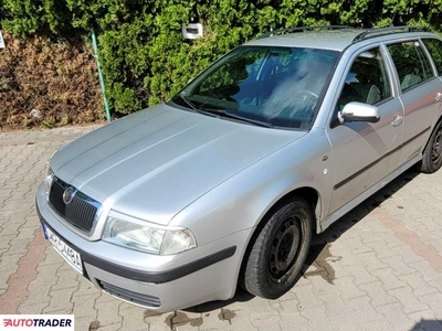 Skoda Octavia 1.6 benzyna 102 KM 2021r. (Wrocław)