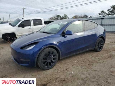 Tesla Model Y benzyna 2021r. (NEWTON)