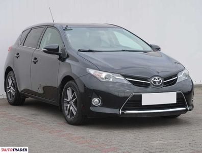 Toyota Auris 1.6 130 KM 2014r. (Piaseczno)