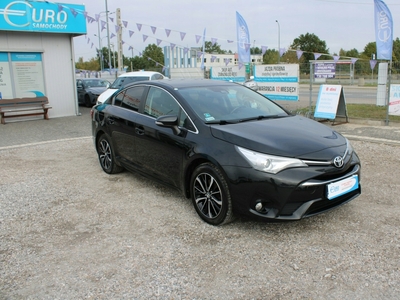 Toyota Avensis III Sedan Facelifting 2015 2.0 D-4D 143KM 2018