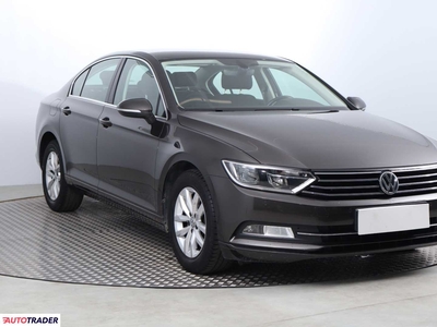 Volkswagen Passat 2.0 147 KM 2016r. (Piaseczno)