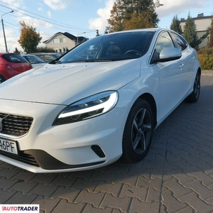 Volvo V40 2.0 diesel 150 KM 2018r. (Szczecin)