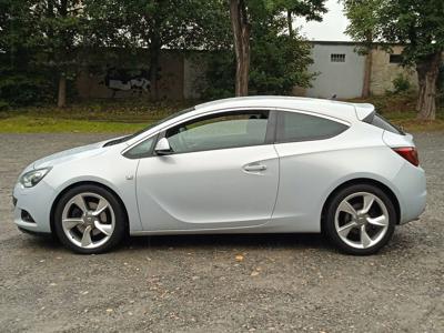 Opel Astra J Hatchback 5d 1.6 Turbo ECOTEC 180KM 2012