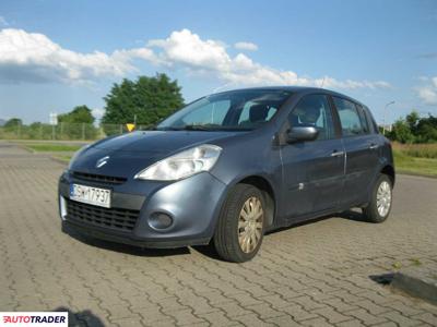 Renault Clio 1.1 benzyna 75 KM 2010r.