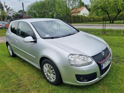 Volkswagen Golf V 1.9 TDI 105 KM