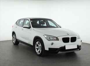 BMW X1 I (E84) , Navi, Klimatronic, Tempomat, Parktronic