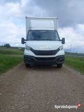 Iveco Daily kontener *niski przebieg* *tempomat* *klimatyzacja*