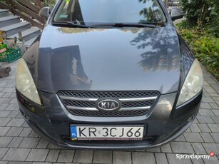 KIA Ceed kombi 1.6 benyna + LPG BRC