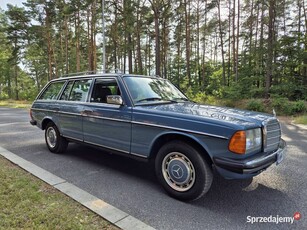 Mercedes-Benz W123 Mercedes W123 230TE 2.3 benz, kombi, Super stan