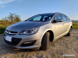 Opel Astra J Sports Tourer 1.4 Turbo 140KM Zadbana!