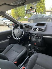 Renault Clio Rezerwacja