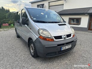 Renault Trafic Vivaro Primastar 1,9 dCi 9 osobowy, klimatyzacja