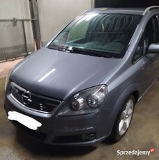 Samochód rodzinny, roboczy, 7 osobowy, Opel Zafira B