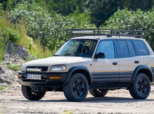 Toyota Rav4 2.0 LPG Off-road, po blacharce, indywi