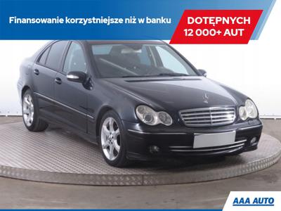 Mercedes Klasa C W203 Sedan W203 2.1 (C 220 CDI) 150KM 2006