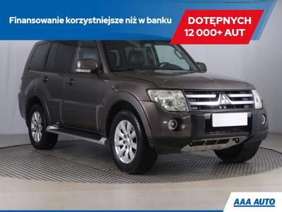 Mitsubishi Pajero IV SUV 5d 3.2 DOHC 200KM 2011