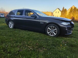 BMW Seria 5 525d Touring Luxury Line