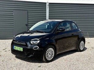 Fiat 500e Action