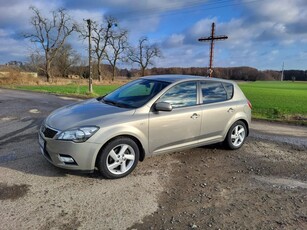 Kia Ceed Cee'd 1.6 Crdi Comfort