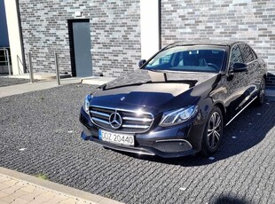 Mercedes-Benz Klasa E 220 d 9G-TRONIC