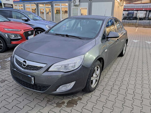 Opel Astra 2010 1.6 16V 238125km Hatchback