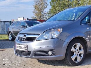 Opel Zafira // Hak// 7-osob// 1.9 diesla